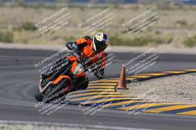 media/Nov-06-2022-SoCal Trackdays (Sun) [[208d2ccc26]]/Turn 11 (10am)/